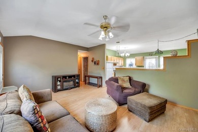 Welcome to this beautifully maintained 3-bedroom, 1-bath ranch - photo 5