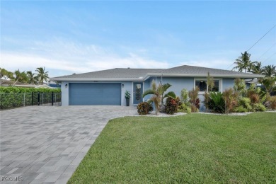 Caloosahatchee River Home For Sale in Fort Myers Florida