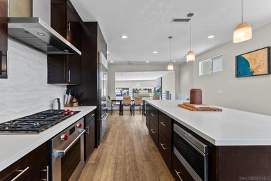 Exceptional luxury beach home offering sweeping views of Mission - photo 9