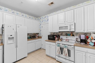 Welcome home to easy, FULLY FURNISHED, carefree living in the - photo 4