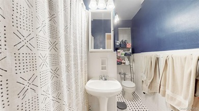 Welcome home to this charming Jr 4, 2-bedroom residence offering - photo 15