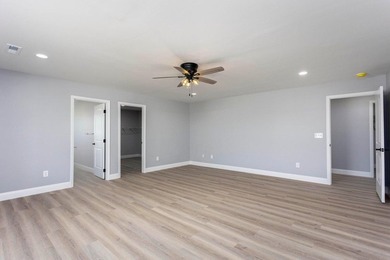 Welcome to 388 Edgewater Ave in Dayton, TN--a spacious and - photo 17