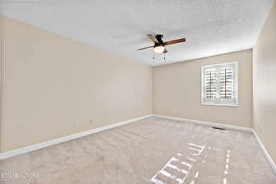 Location, Location, Location!!! This one owner home is ready to - photo 18