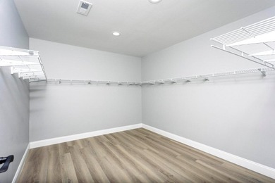Welcome to 388 Edgewater Ave in Dayton, TN--a spacious and - photo 20
