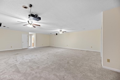 Location, Location, Location!!! This one owner home is ready to - photo 22