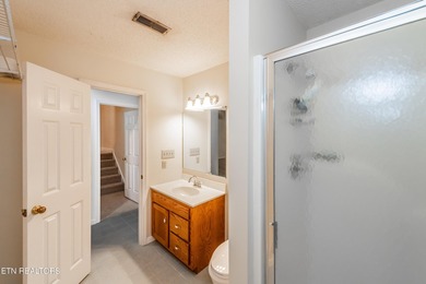 Location, Location, Location!!! This one owner home is ready to - photo 23