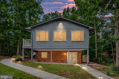 Welcome home to 103 Hillside Drive! Your private retreat in the - photo 4