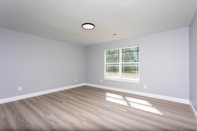 Welcome to 388 Edgewater Ave in Dayton, TN--a spacious and - photo 26