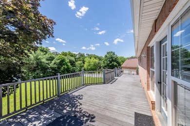 Location, Location, Location!!! This one owner home is ready to - photo 26