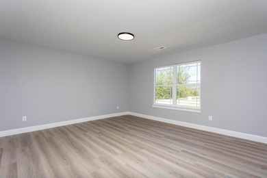 Welcome to 388 Edgewater Ave in Dayton, TN--a spacious and - photo 28
