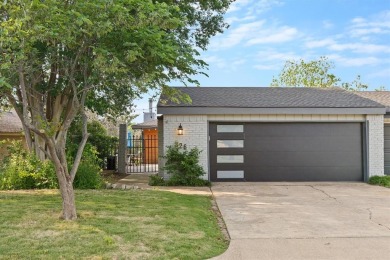 Lake Townhome/Townhouse For Sale in Rockwall, Texas