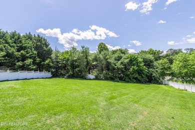 Location, Location, Location!!! This one owner home is ready to - photo 33