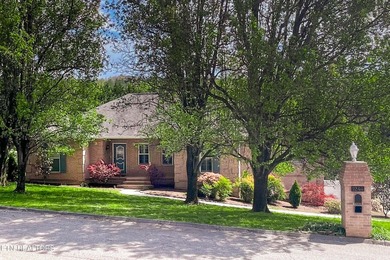 Location, Location, Location!!! This one owner home is ready to - photo 39