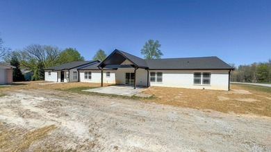 Welcome to 388 Edgewater Ave in Dayton, TN--a spacious and - photo 49