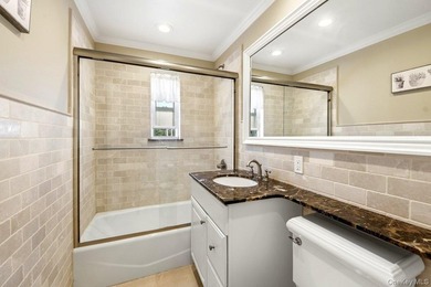 WELCOME to 195 Graff ave., in the vibrant community of Throggs - photo 9