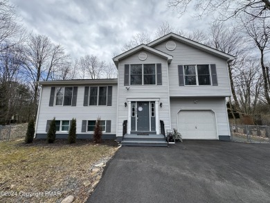  Home For Sale in Pocono Summit Pennsylvania