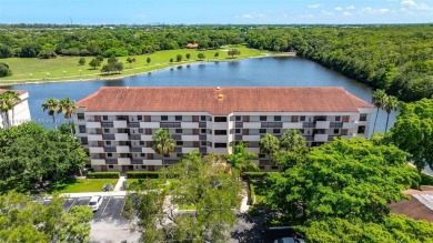 Lake Condo For Sale in Coconut Creek, Florida