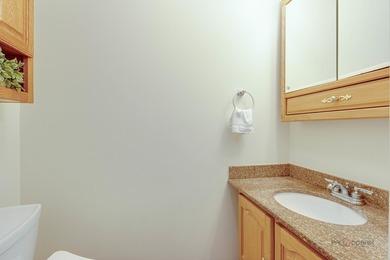 Welcome to this exceptional three-bedroom, 2.1-bath end-unit - photo 17