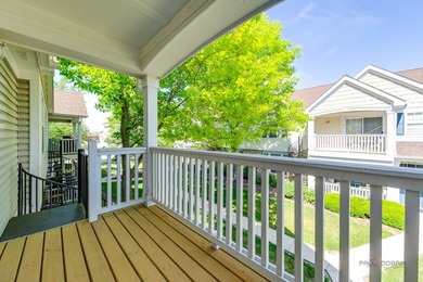Welcome to this exceptional three-bedroom, 2.1-bath end-unit - photo 26