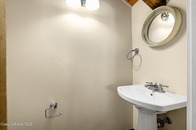 This premier, true ski-in/ski-out residence in the heart of the - photo 35