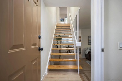 Beautifully Updated Point Loma Townhome in the Highly - photo 4