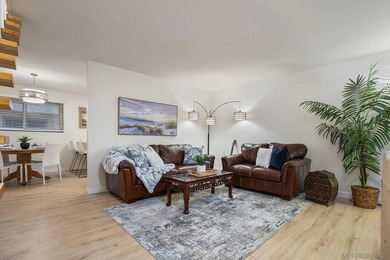 Beautifully Updated Point Loma Townhome in the Highly - photo 5