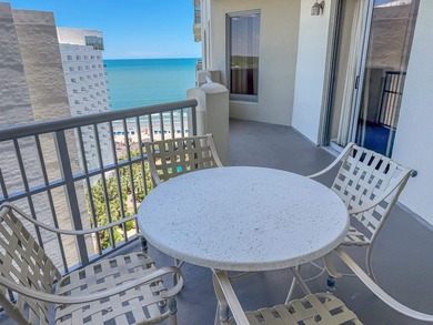The ultimate in flexibility! This spacious three-bedroom - photo 3
