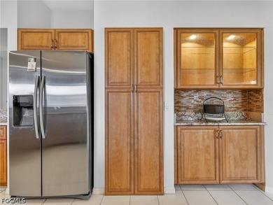 Enjoy easy, elevated living in this beautifully maintained - photo 10