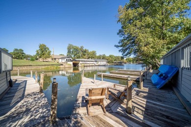 Beautiful 3-bedroom, 2-bath home overlooking Lake Hamilton with - photo 2