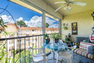Welcome to these spacious 2bedrooms/2 bathrooms located on the - photo 11
