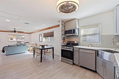 Amazing Gulfport Location - Flood Zone X! Discover this charming - photo 16