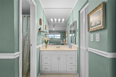 Welcome to these spacious 2bedrooms/2 bathrooms located on the - photo 16