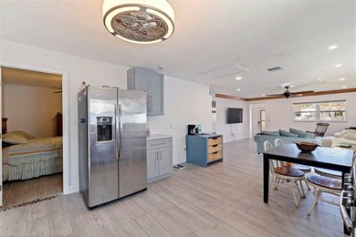 Amazing Gulfport Location - Flood Zone X! Discover this charming - photo 17