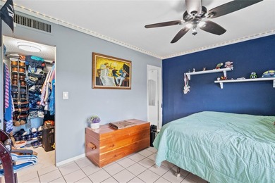 Welcome to these spacious 2bedrooms/2 bathrooms located on the - photo 19