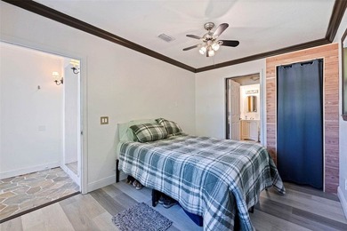 Amazing Gulfport Location - Flood Zone X! Discover this charming - photo 24