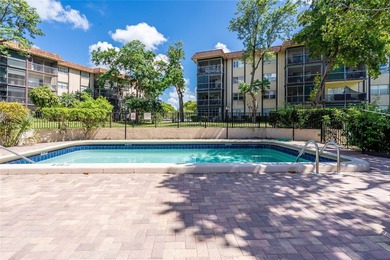 Welcome to these spacious 2bedrooms/2 bathrooms located on the - photo 28