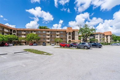 Welcome to these spacious 2bedrooms/2 bathrooms located on the - photo 31