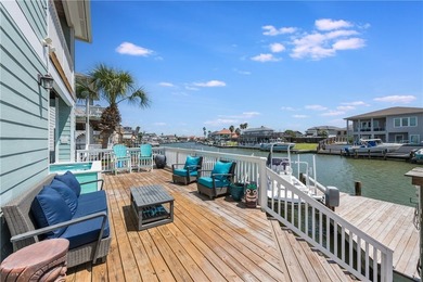 Waterfront canal home located on the shady side of Island - photo 32