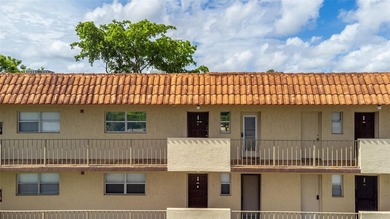 Welcome to these spacious 2bedrooms/2 bathrooms located on the - photo 32