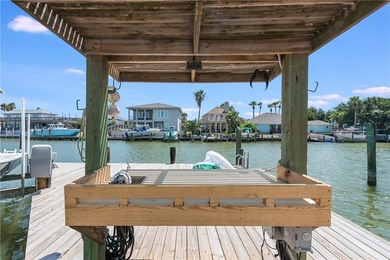 Waterfront canal home located on the shady side of Island - photo 34