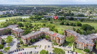 Welcome to these spacious 2bedrooms/2 bathrooms located on the - photo 37