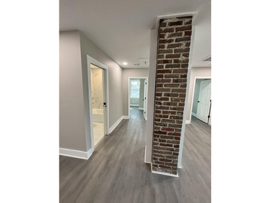 Welcome Home! This adorable home has been fully renovated and is - photo 8