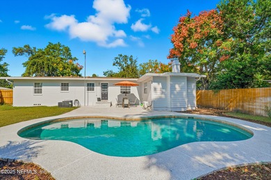 St. Johns River Home Active Under Contract in Jacksonville Florida