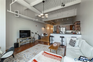 This bright and beautifully updated 2nd floor condo is nestled - photo 6