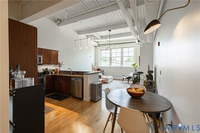 This bright and beautifully updated 2nd floor condo is nestled - photo 9