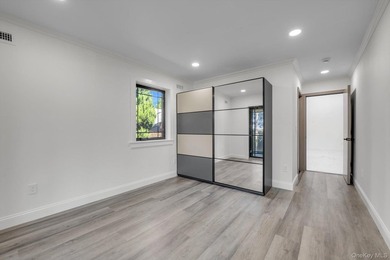 Welcome to this rare waterfront facing gem in Whitestone! This - photo 14