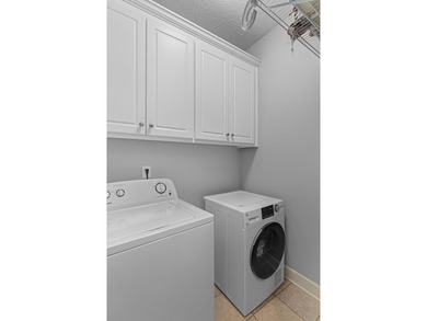Conveniently located right off S. Montgomery Street in Grand - photo 24