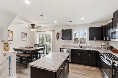Welcome to this beautiful, well maintained, three level townhome - photo 8