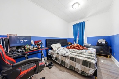 Brick 3-family home in the Grand Concourse featuring three - photo 31