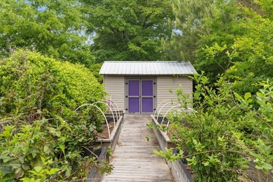 Conveniently located right off S. Montgomery Street in Grand - photo 31